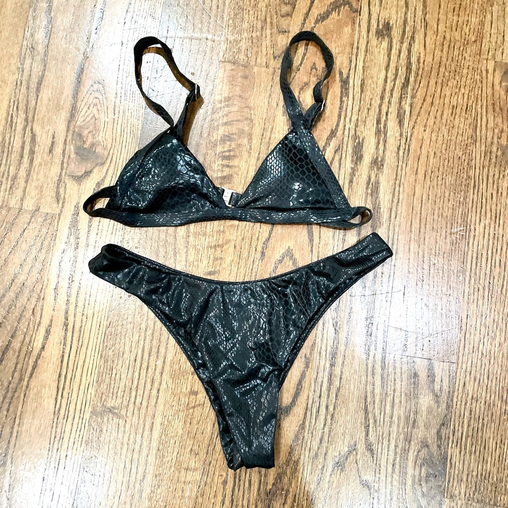 ZAFUL Metallic Snakeskin Bikini Swimwear